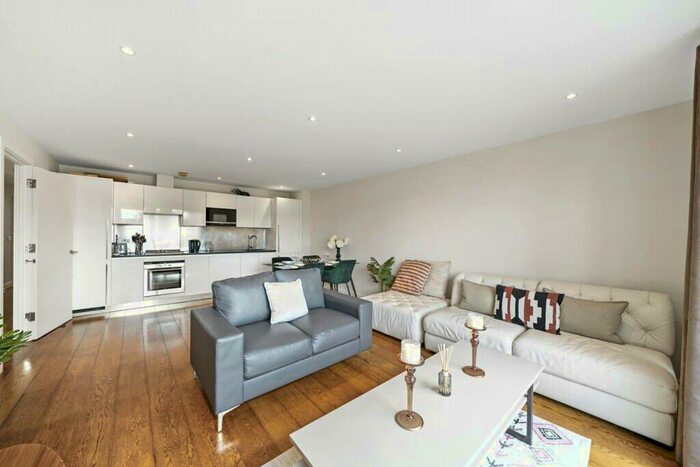 2 Bedroom Apartment To Rent In Abbey Road, St John's Wood, London, NW8