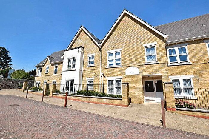 2 Bedroom Flat For Sale In Marigold Way, Barming, ME16