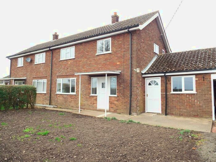 3 Bedroom Semi-Detached House To Rent In Fen Lane, Metheringham Fen, Lincoln, LN4