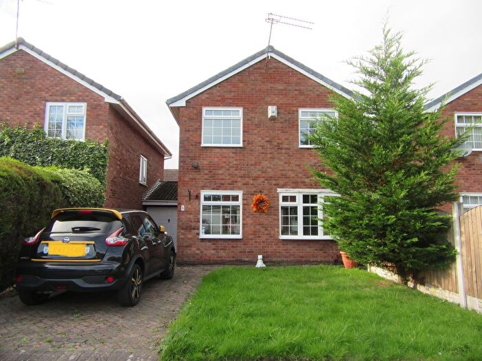 3 Bedroom Link Detached House For Sale In Porter Close, Rainhill, Prescot, L35