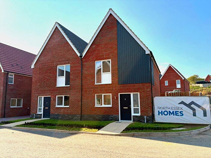 3 Bedroom Semi-detached House For Sale In Kiln Crescent, Harwich, CO12