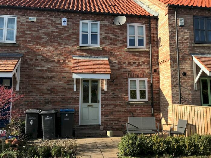 3 Bedroom Terraced House To Rent In White House Close, Tollerton, York, YO61