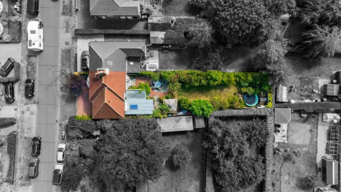 3 Bedroom Semi-Detached House For Sale In Galtres Road, York, YO31