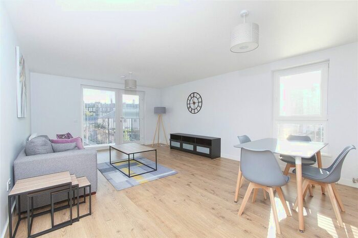 2 Bedroom Flat To Rent In Salamander Place, Leith, Edinburgh, EH6