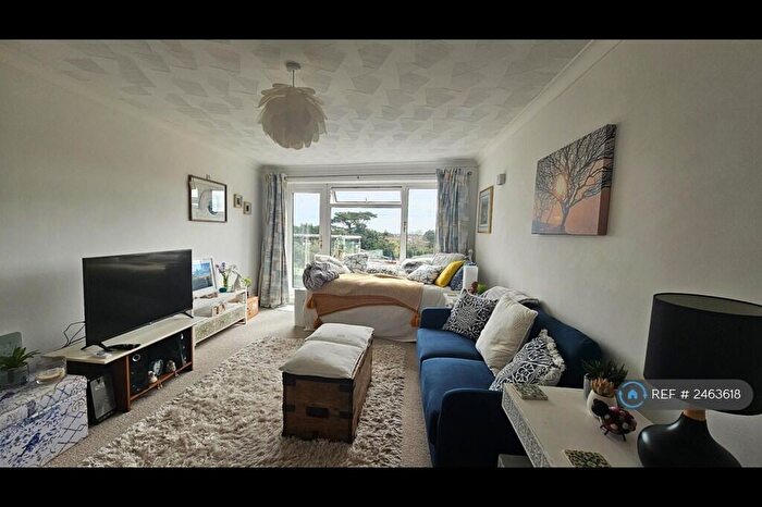 2 Bedroom Flat To Rent In Belle Vue Road, Bournemouth, BH6