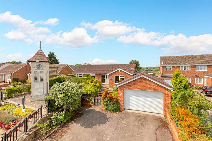 3 Bedroom Bungalow For Sale In High Street, Langford, SG18
