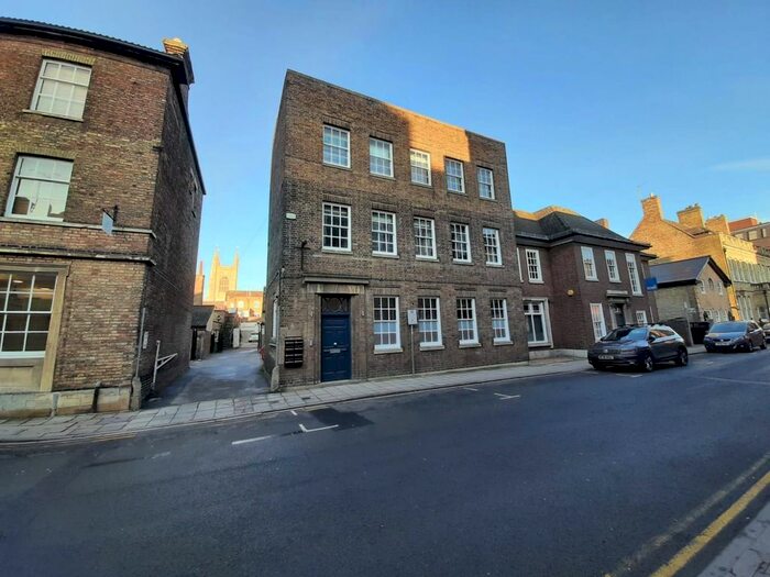 2 Bedroom Flat To Rent In Priestgate, Peterborough, PE1