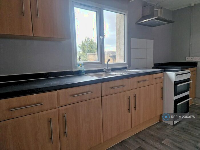 3 Bedroom Flat To Rent In Tonbridge Road, Maidstone, ME16