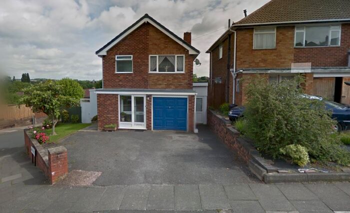3 Bedroom House To Rent In Wideacre Drive, Birmingham, B44