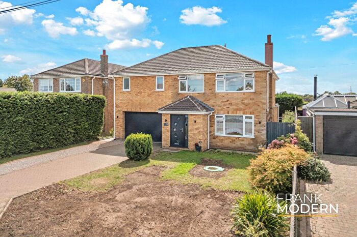 4 Bedroom Detached House For Sale In Pipwell Gate, Moulton Seas End, PE12