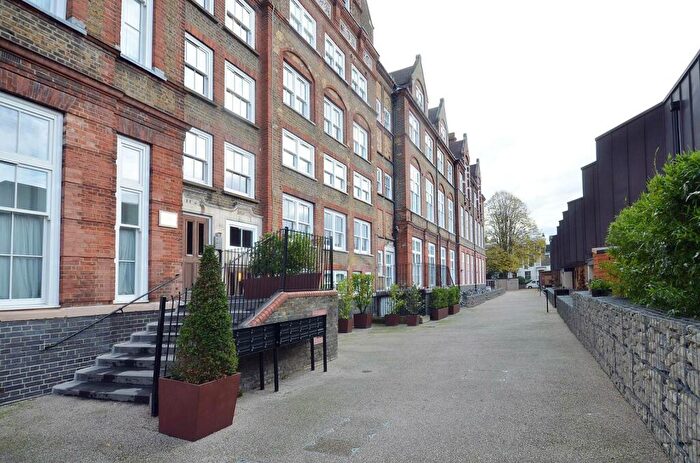 1 Bedroom Flat To Rent In Ecclesbourne Road, De Beauvoir Town, London, N1