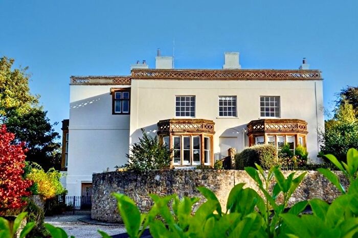 2 Bedroom Flat For Sale In Lyme Road, Uplyme, Lyme Regis, DT7