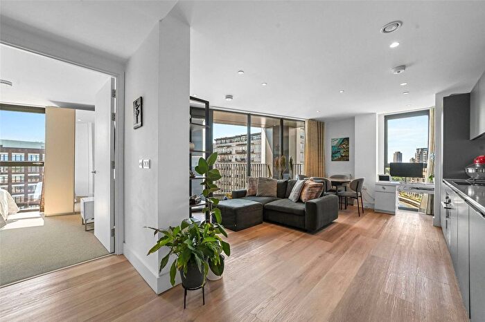 1 Bedroom Flat For Sale In Corn House, Marshgate Lane, Stratford, London, E15