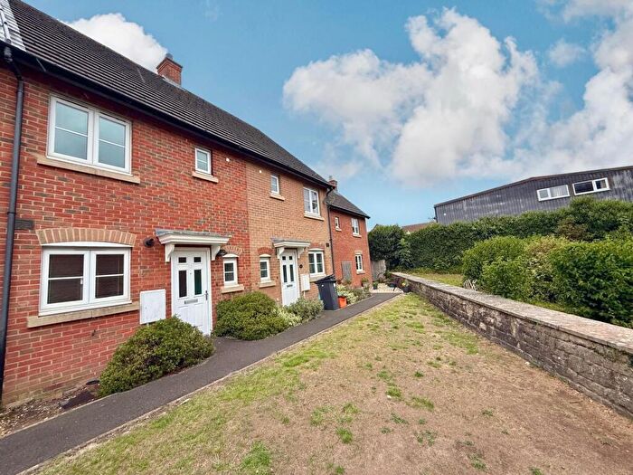 2 Bedroom Terraced House To Rent In Strouds Close, Swindon, SN3