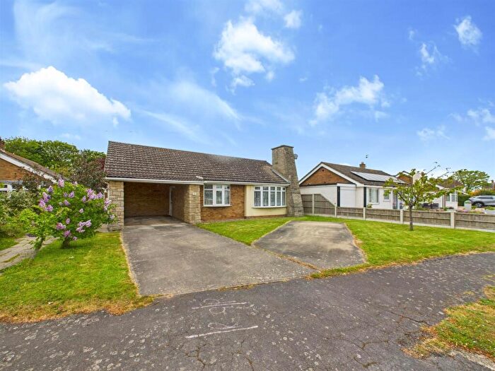 2 Bedroom Detached Bungalow For Sale In Kipling Drive, Sandilands, Mablethorpe, LN12