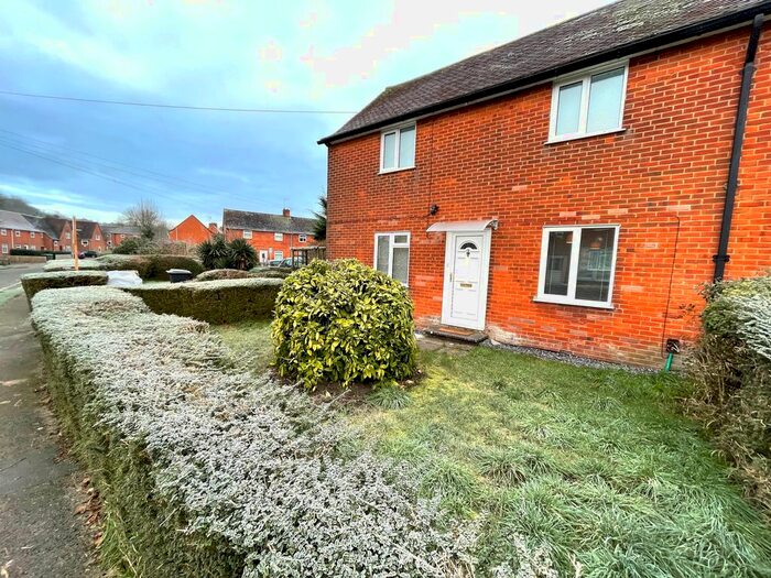 3 Bedroom End Of Terrace House To Rent In Stuart Crescent, Winchester, SO22