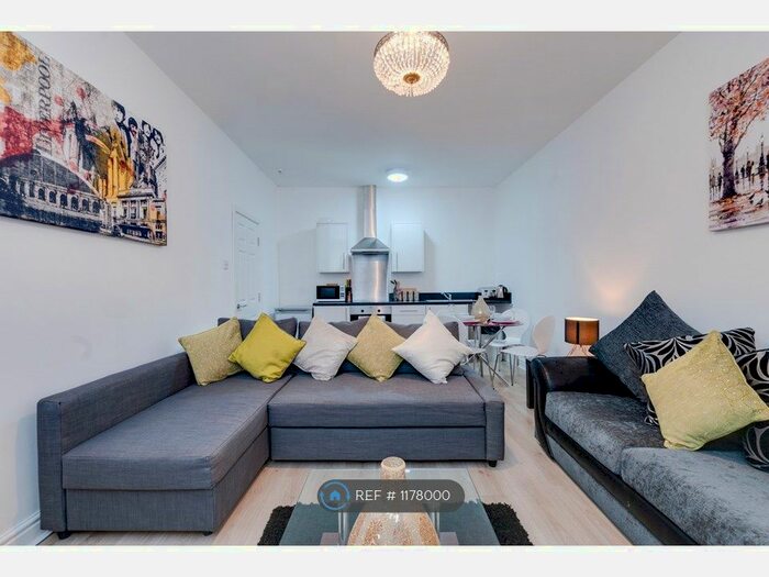 2 Bedroom Flat To Rent In The Old Bill, Liverpool L4