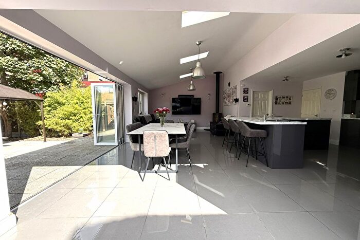 4 Bedroom Detached House For Sale In Stradbroke Road, NR33