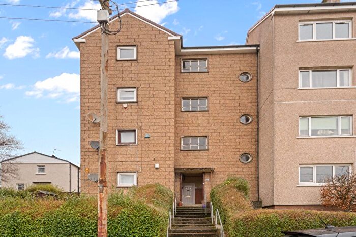 3 Bedroom Flat To Rent In  Brownhill Road, Mansewood, Glasgow, G43