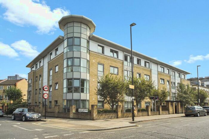 3 Bedroom Flat To Rent In Caledonian Road, Islington, N7