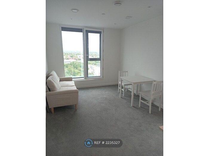 2 Bedroom Flat To Rent In Wharf End, Trafford Park, Manchester, M17