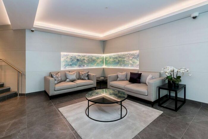 2 Bedroom Flat To Rent In Juniper Drive, Battersea, London, SW18