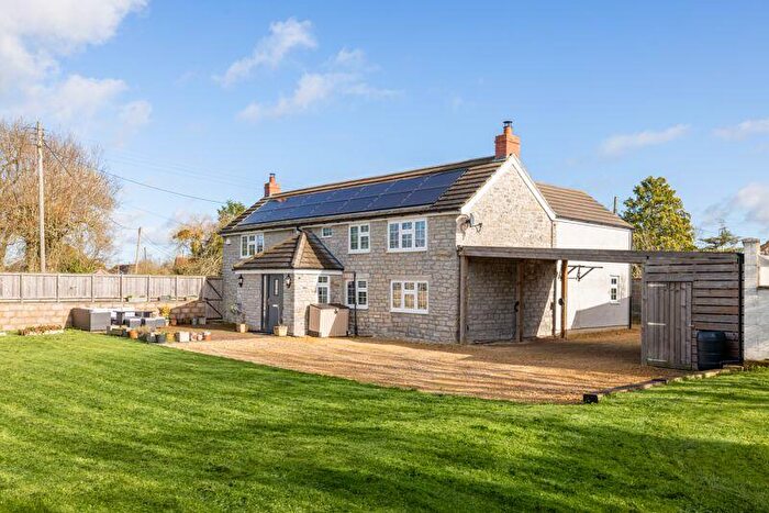 4 Bedroom Detached House For Sale In Ham Street, Baltonsborough, BA6
