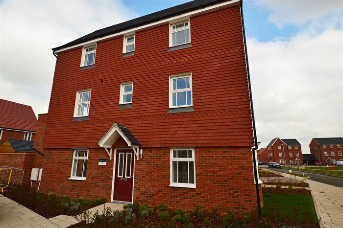 3 Bedroom Semi-Detached House To Rent In Mansion Rise, Ebbsfleet, DA10