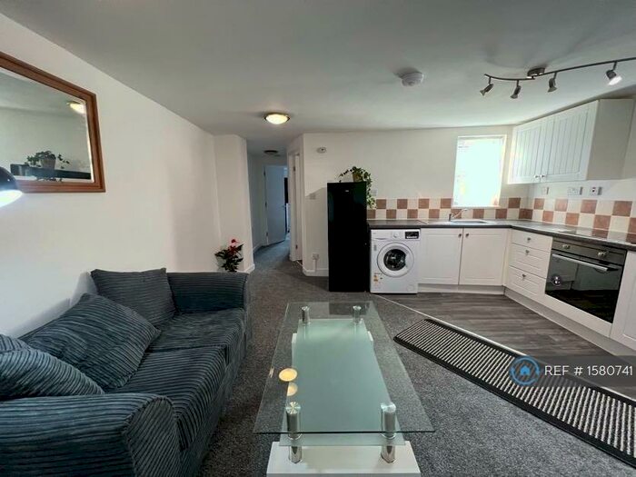 1 Bedroom Flat To Rent In Market Street, Stalybridge, SK15
