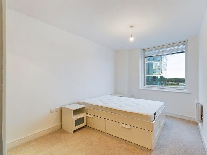 1 Bedroom Apartment To Rent In Dock Head Road, Chatham, ME4
