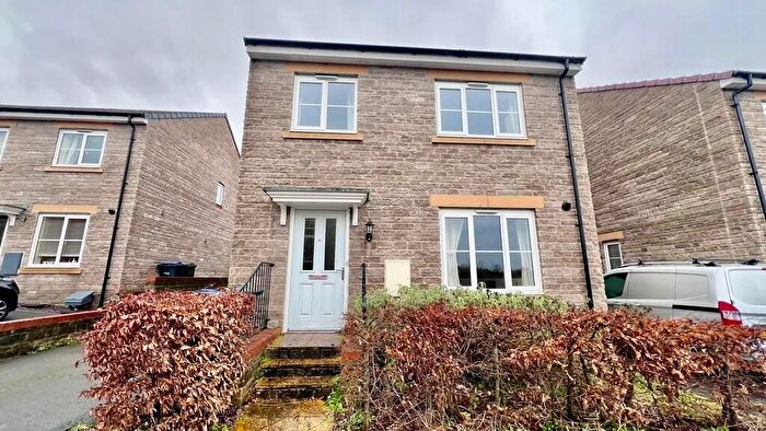 4 Bedroom Detached House To Rent In Cob Hill, Swindon, Wiltshire, SN5