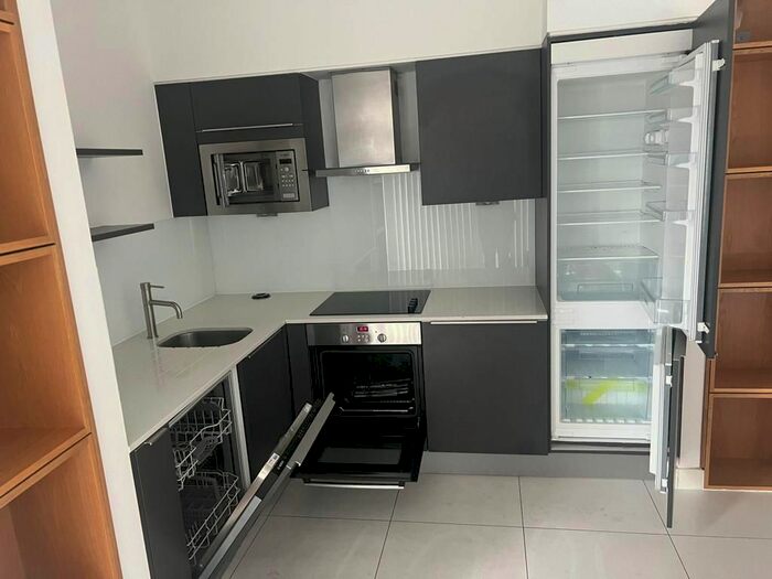 2 Bedroom Flat To Rent In Prince Of Wales Road, London, NW5