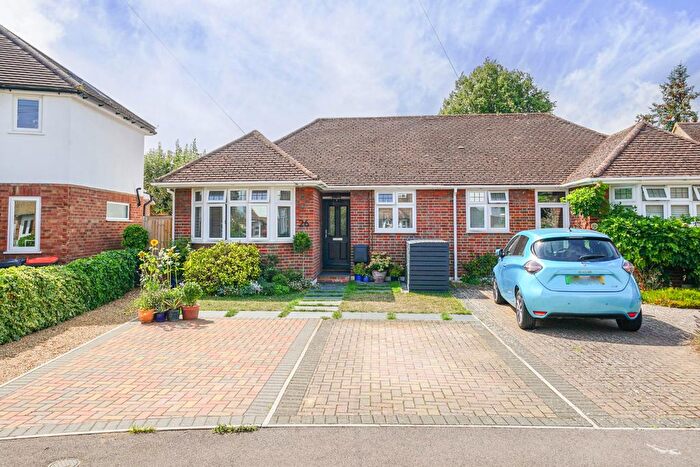 3 Bedroom Semi-Detached Bungalow For Sale In Ashburnham Crescent, Leighton Buzzard, LU7