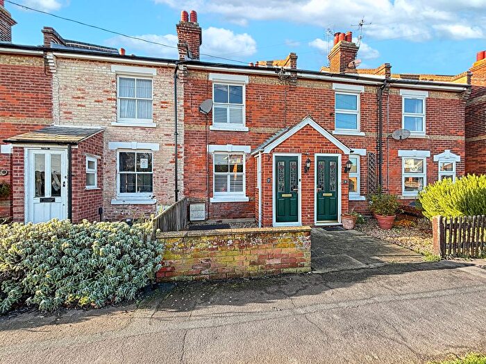 2 Bedroom Terraced House For Sale In Manor Road, Wivenhoe, Colchester, CO7