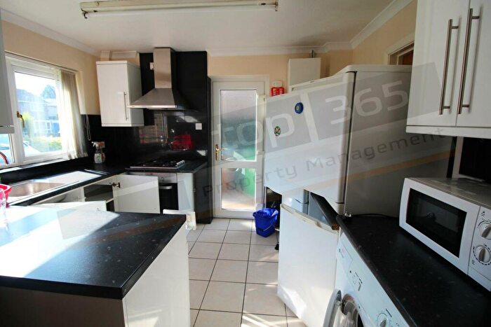 6 Bedroom Detached House To Rent In *£pppw Incl Bills + Two Free Large Papa John’s Pizzas Weekly (T+C’s Apply)* Arnesby Road, Lenton, NG7