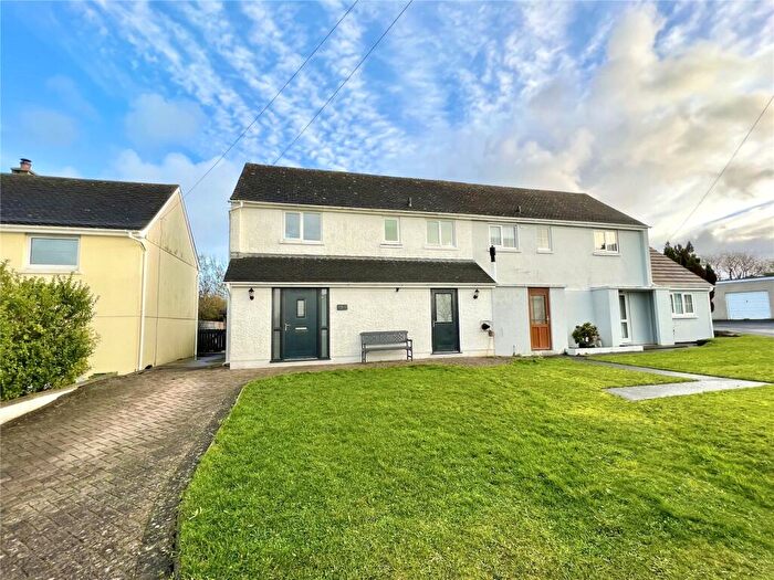 3 Bedroom Semi-Detached House For Sale In Trenchard Estate, Parcllyn, Aberteifi, Trenchard Estate, SA43