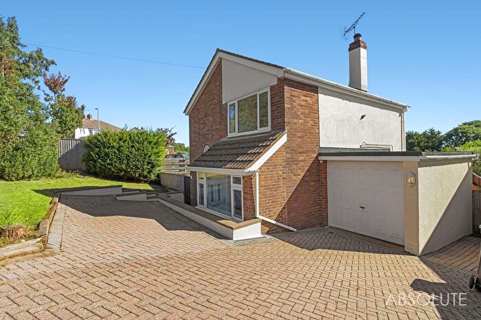 3 Bedroom Detached House For Sale In Drake Avenue, Torquay, TQ2