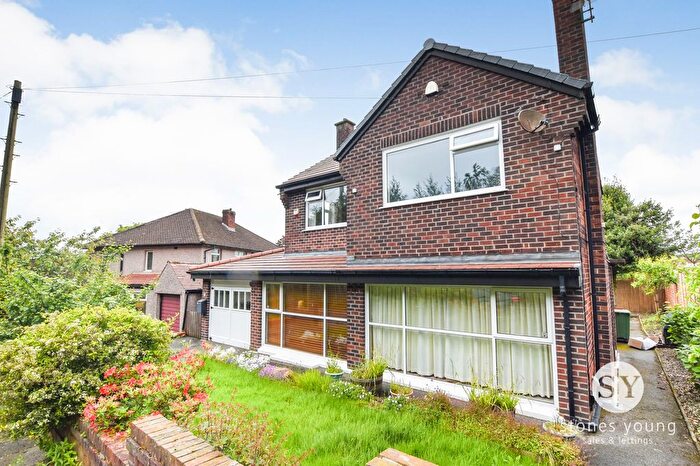 4 Bedroom Detached House To Rent In Talbot Road, Accrington, BB5