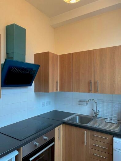 Studio To Rent In Drakefield Road, Tooting, SW17