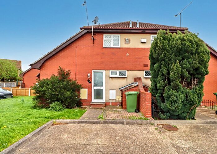 1 Bedroom Terraced House To Rent In Broad Oaks, Wickford, SS12