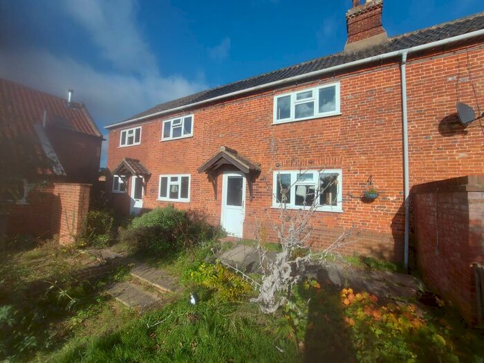 3 Bedroom Cottage For Sale In Church Lane, Marsham, Norwich, Norfolk, NR10