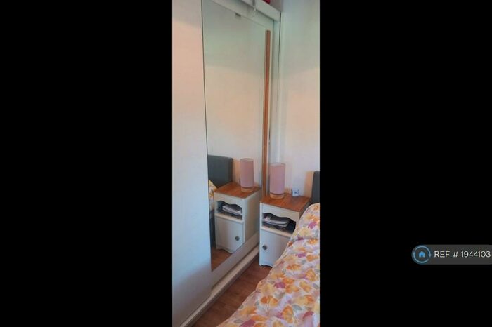 2 Bedroom Mobile Home To Rent In Oak Tree Lodge, St. Leonards, Ringwood, BH24