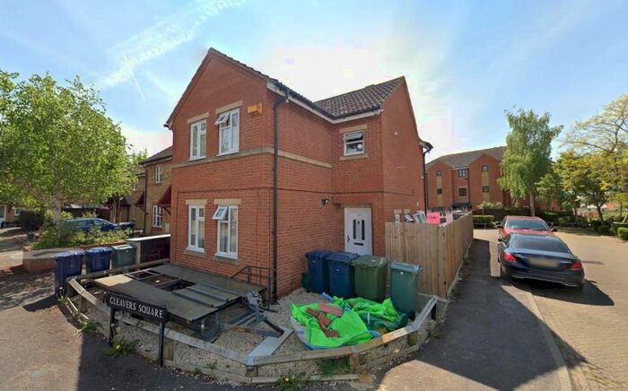 3 Bedroom Semi-Detached House To Rent In Cleavers Square, East Oxford, OX4