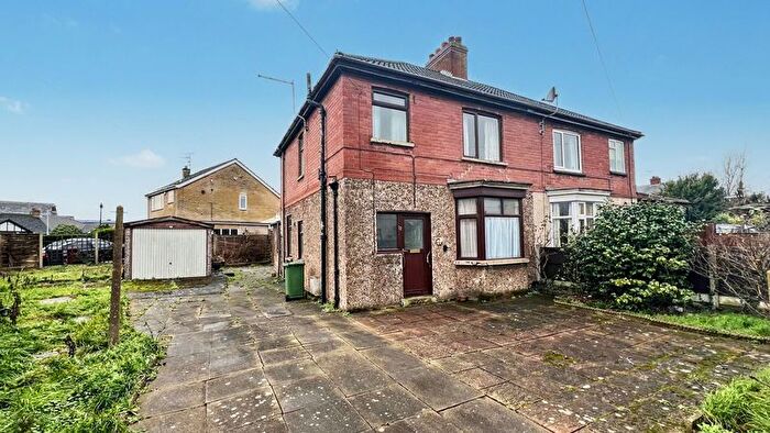 3 Bedroom Semi Detached House For Sale In Collum Gardens, Ashby, DN16