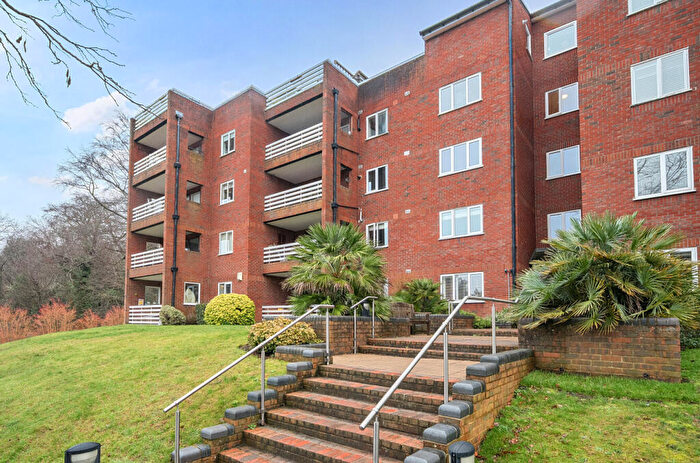 2 Bedroom Apartment For Sale In Forest Close, Chislehurst, BR7