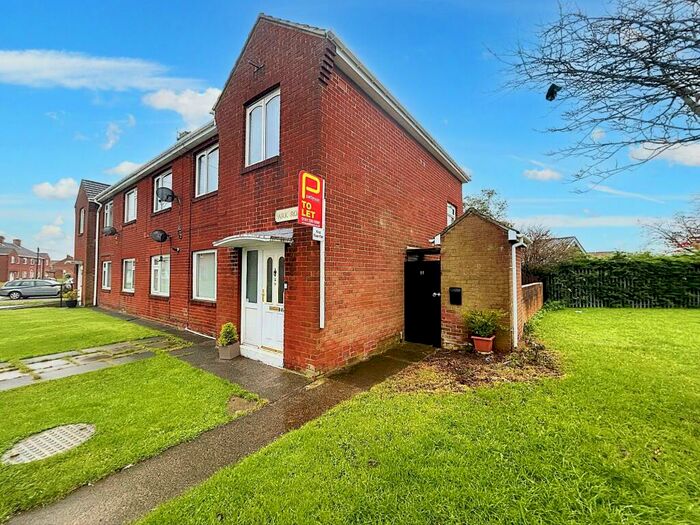 2 Bedroom Flat To Rent In Park Road, Ashington, Northumberland, NE63