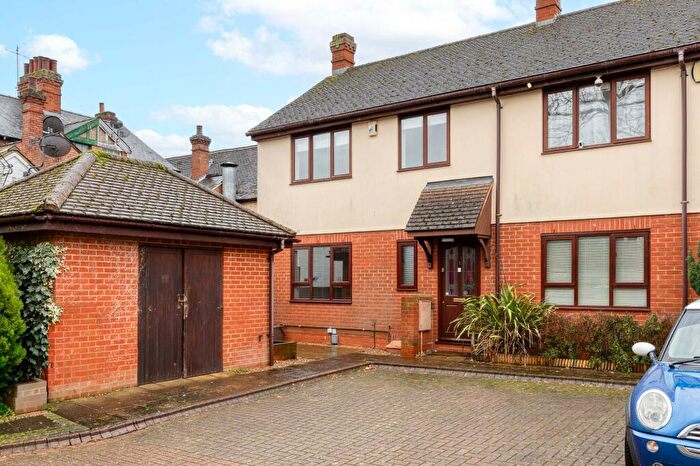 2 Bedroom End Of Terrace House For Sale In Bancroft, Hitchin, SG5