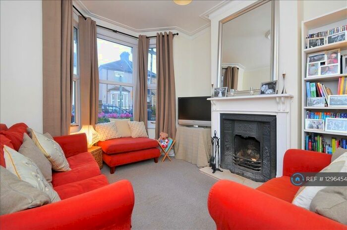 2 Bedroom Terraced House To Rent In Oval Road, Croydon, CR0