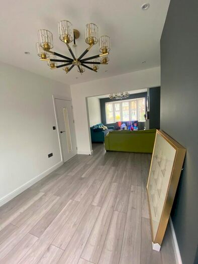 3 Bedroom Terraced House To Rent In Broadoak Avenue, Enfield, EN3