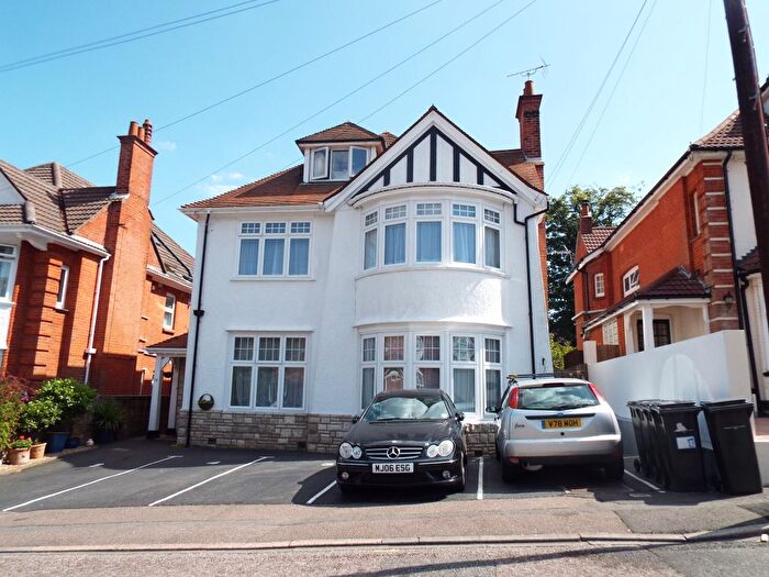 2 Bedroom Property To Rent In Rosemount Road, Bournemouth, BH4